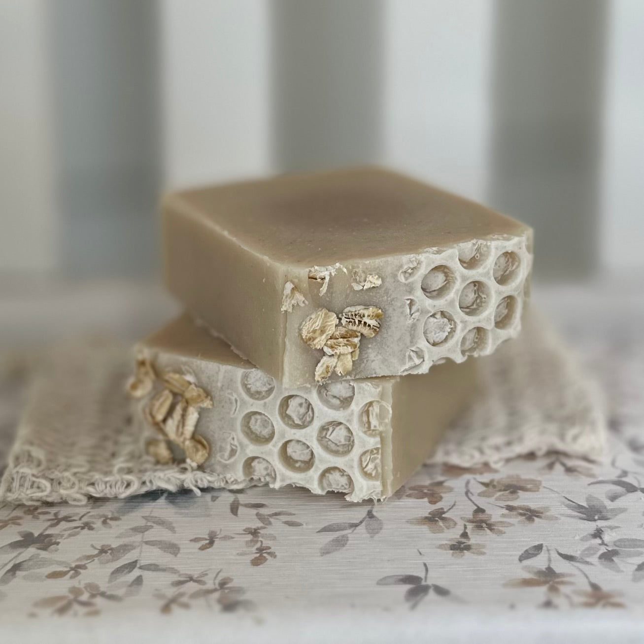 HONEY & OATS SOAP